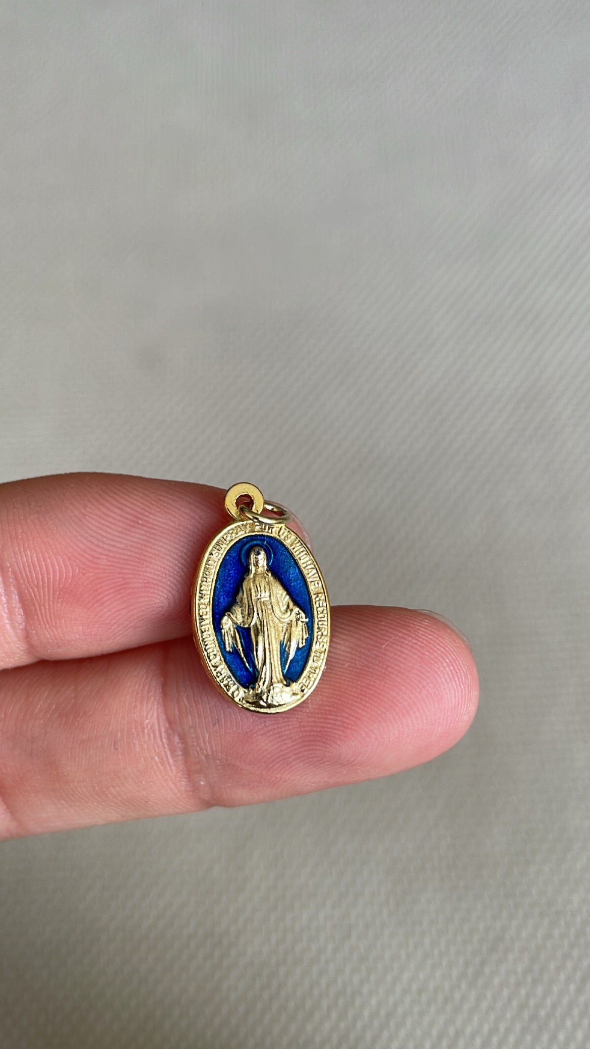 The Golborne Pendant